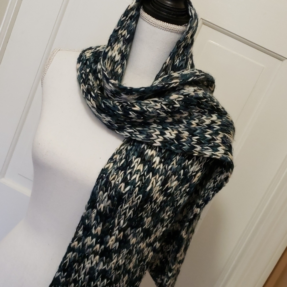 Scarf blue/black/silver chunky knit